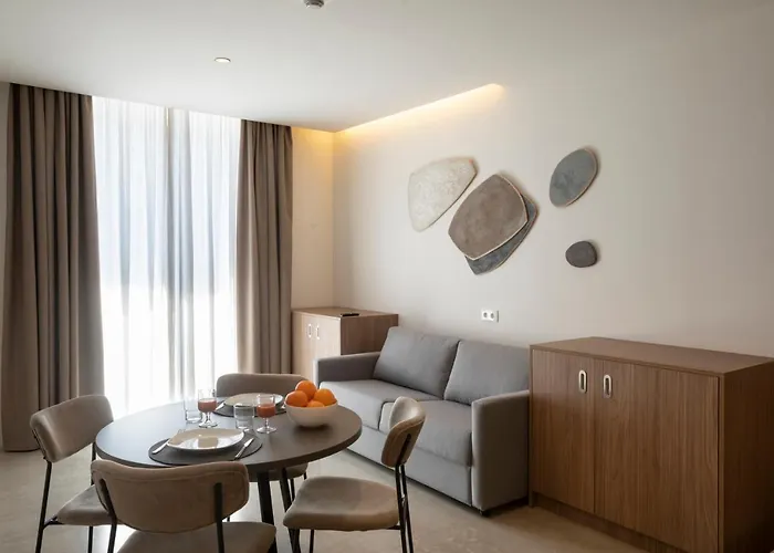 Dau Apartman
